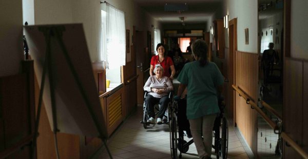 Diferença Entre Apoio Domiciliário e Lares de Idosos